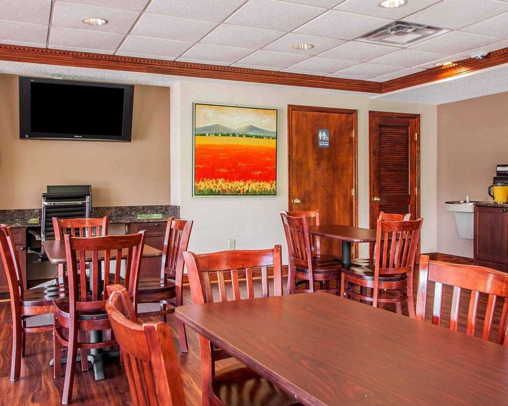 Econo Lodge Mount Laurel Restaurant photo
